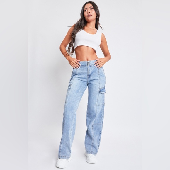 YMI Jeanswear High-Rise Straight Cargo Jeans - Picture 1 of 5
